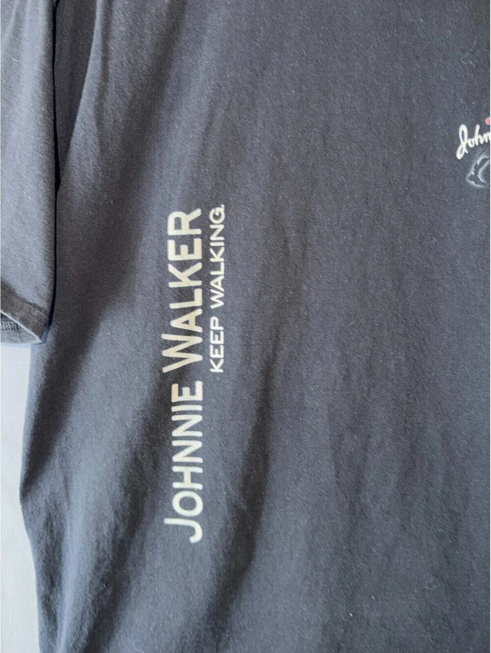 Johnnie Walker Keep Walking T‑Shirt XL Black Hanes Tagless Logo Tee